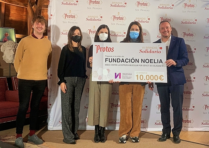 Bodegas Protos entrega el Premio del VI ‘Brindis Solidario’ a Fundación Noelia